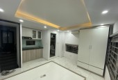 Bán nhà ở luôn Đặng Văn Ngữ 40m2 5 tầng, mt 5m, 2 thoáng trước sau, oto đỗ cổng, 5,7 tỷ